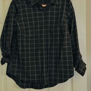 💕🌈💕🥰Apt 9 Women’s Large Button down Black Top